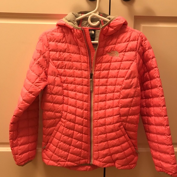 NWOT North Face Girls Thermoball Jacket Hooded L - Picture 2 of 4